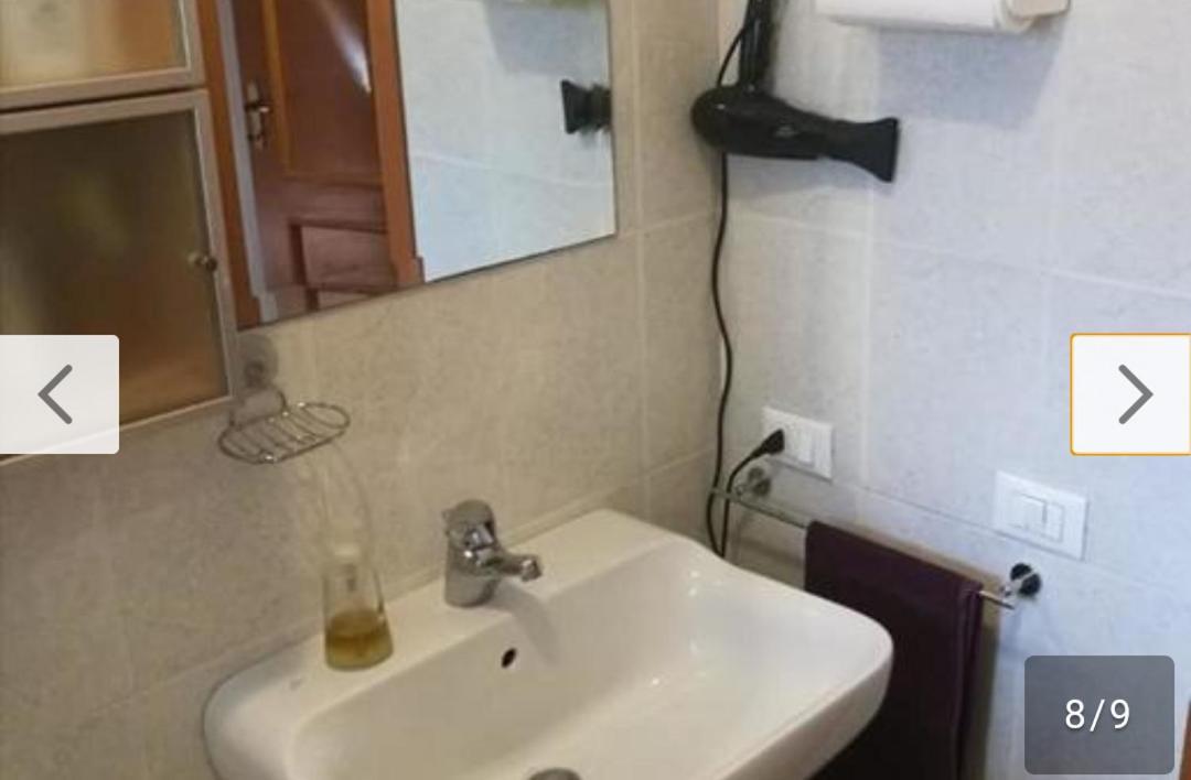 Metro Jonio Double With Bathroom Rum i privatbostad Rom